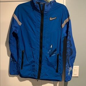 Nike Men Blue Raincoat with Black Accents